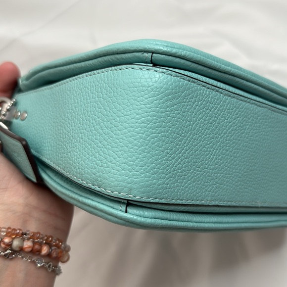 Coach Cassie 19 - Picture 4 of 10